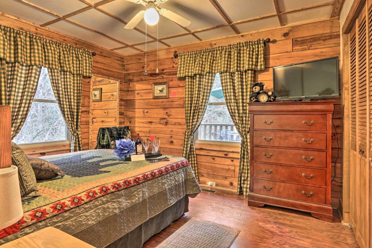 Smoky Mountain Cozy Cove Cabin Deck And Fire Pit! Cosby 外观 照片