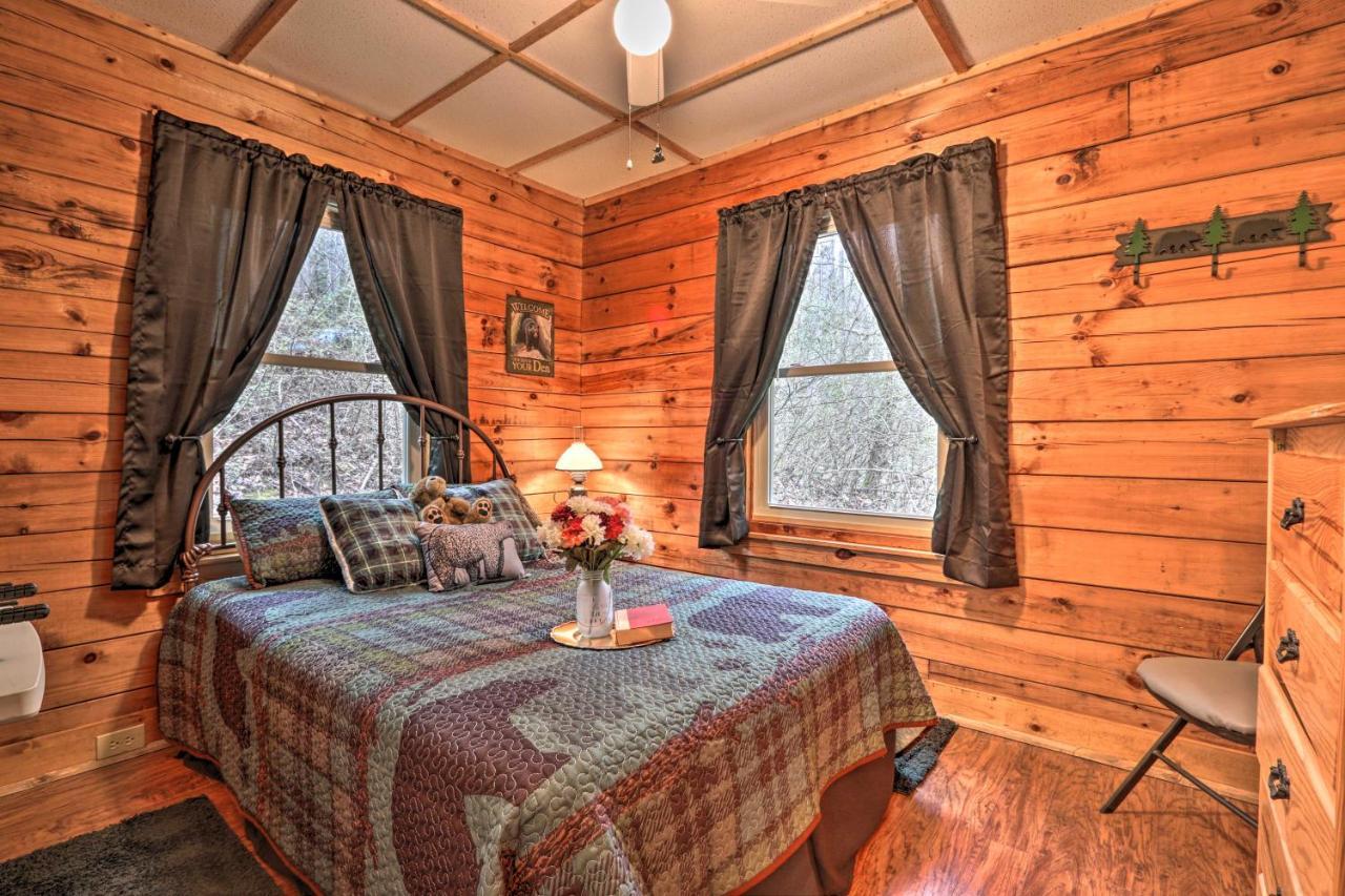 Smoky Mountain Cozy Cove Cabin Deck And Fire Pit! Cosby 外观 照片